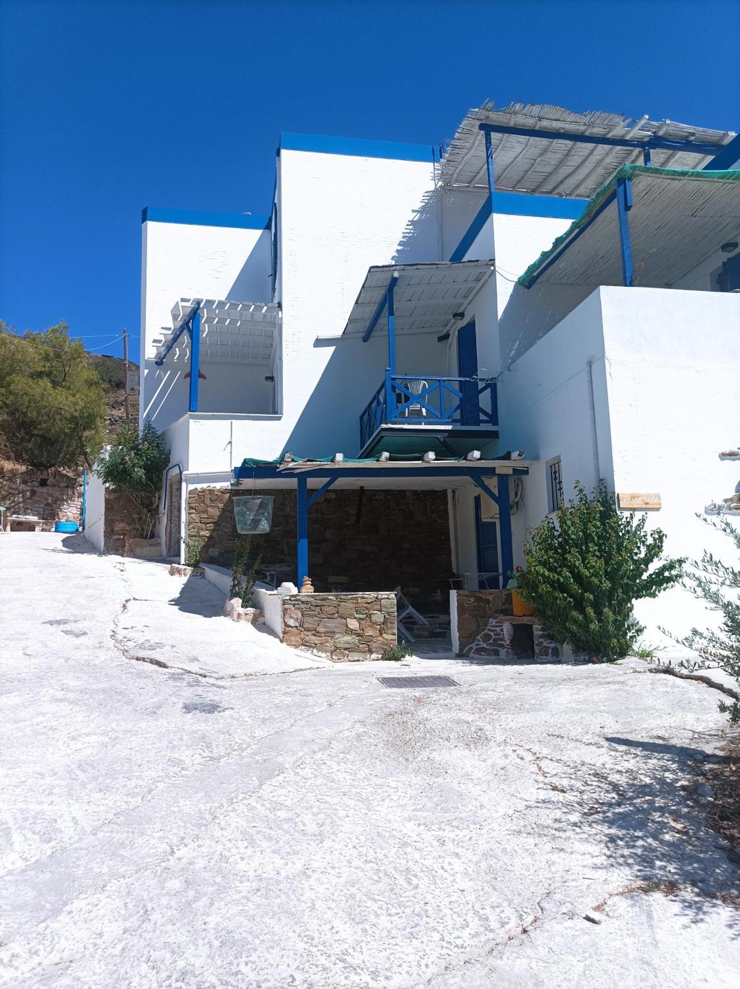 Kini Aposperitis Rooms & Apartments מראה חיצוני תמונה