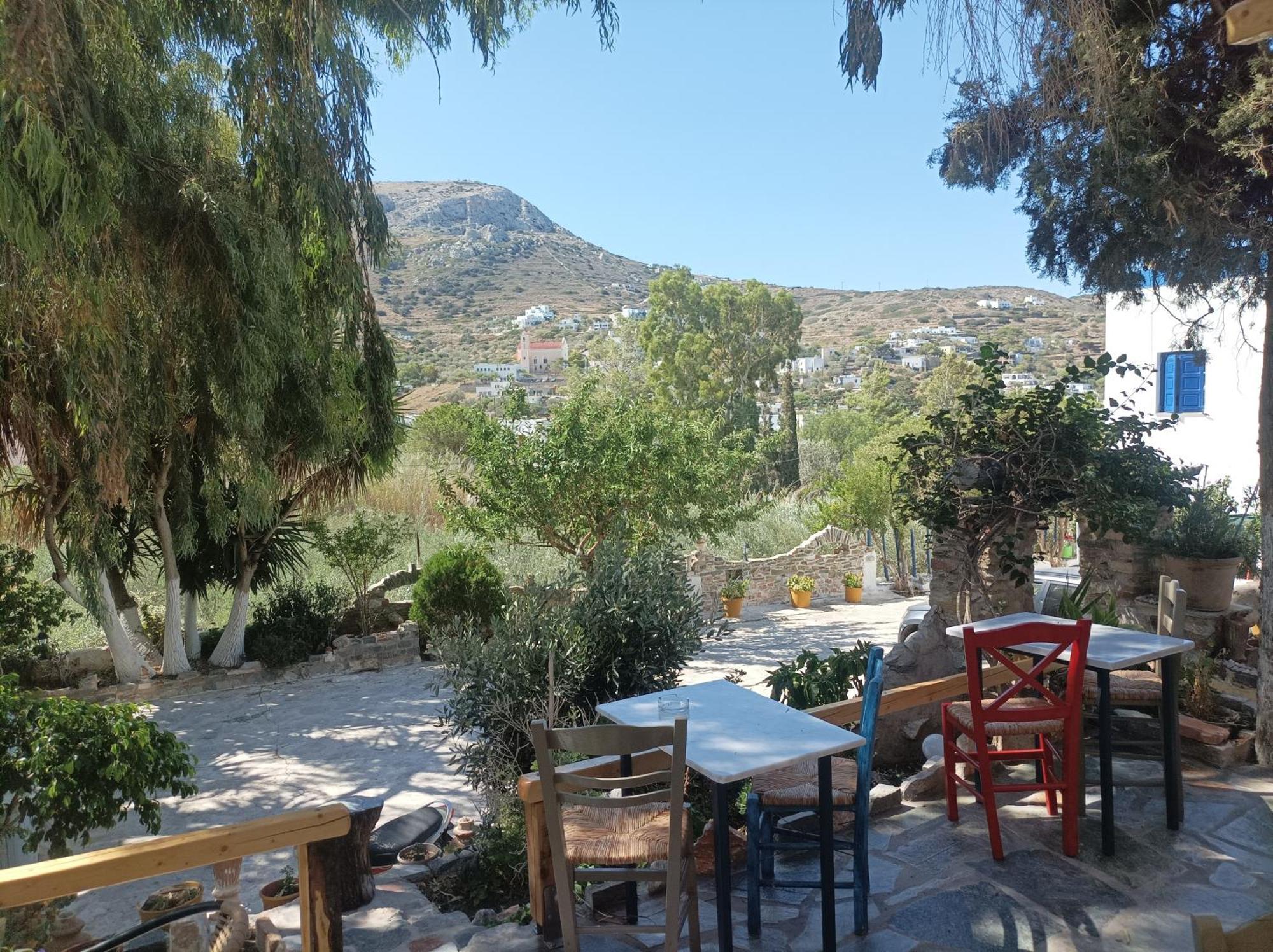 Kini Aposperitis Rooms & Apartments מראה חיצוני תמונה