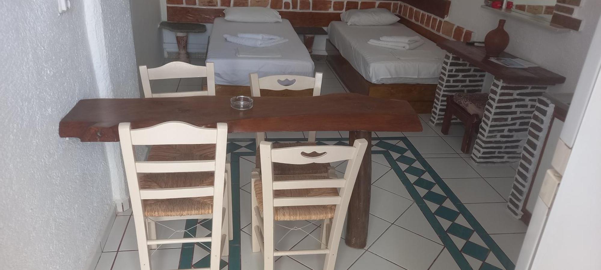 Kini Aposperitis Rooms & Apartments מראה חיצוני תמונה