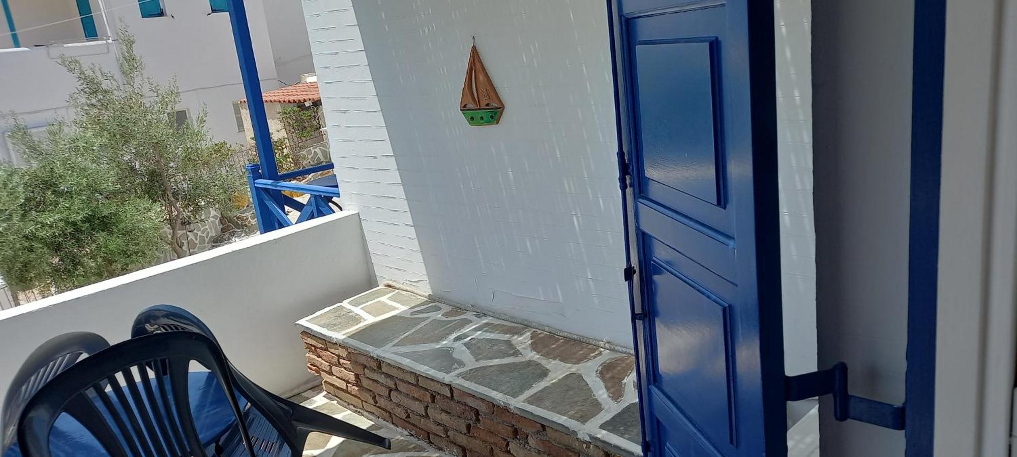 Kini Aposperitis Rooms & Apartments מראה חיצוני תמונה