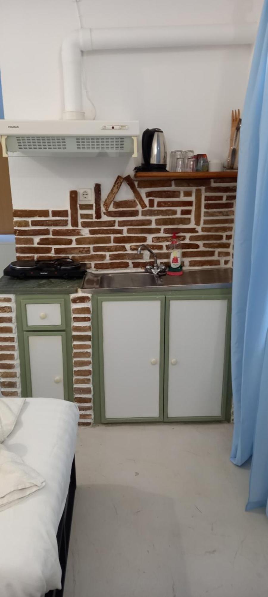 Kini Aposperitis Rooms & Apartments מראה חיצוני תמונה