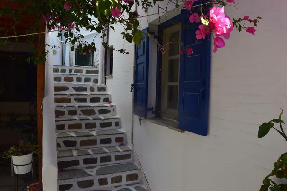 Kini Aposperitis Rooms & Apartments מראה חיצוני תמונה