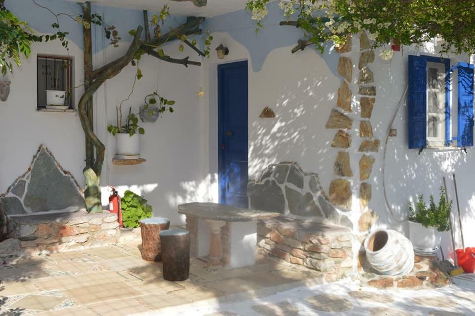 Kini Aposperitis Rooms & Apartments מראה חיצוני תמונה